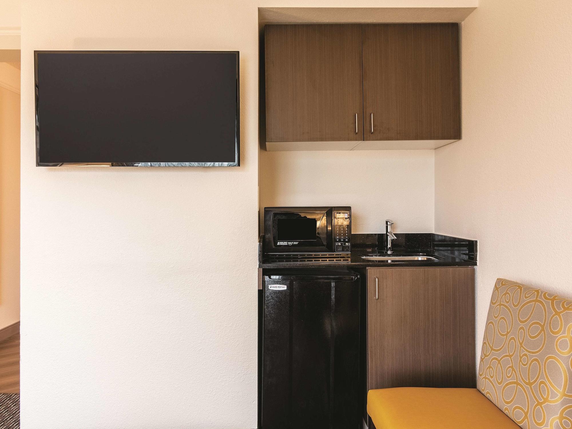 Hotel La Quinta By Wyndham Shreveport Airport Extérieur photo