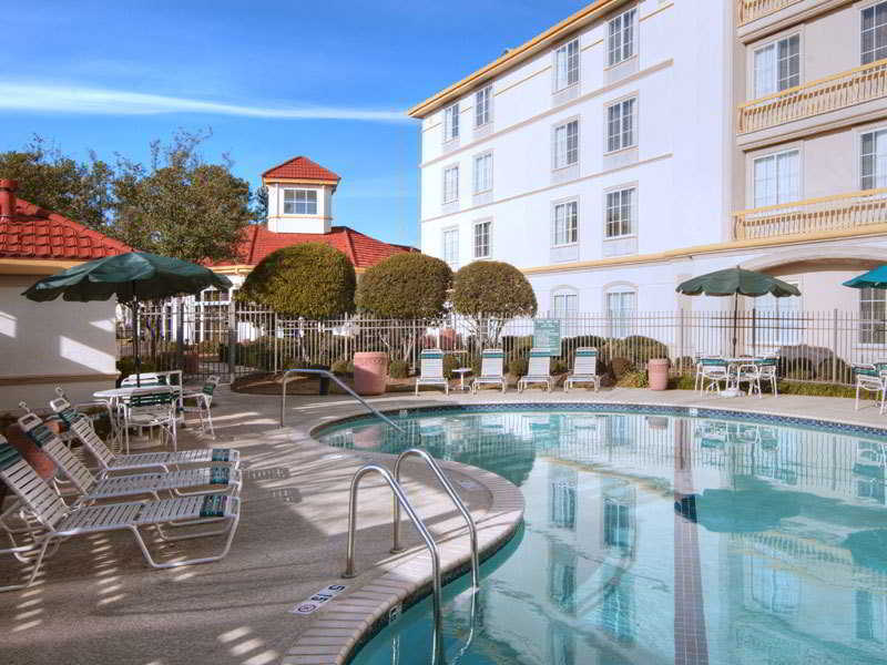 Hotel La Quinta By Wyndham Shreveport Airport Extérieur photo