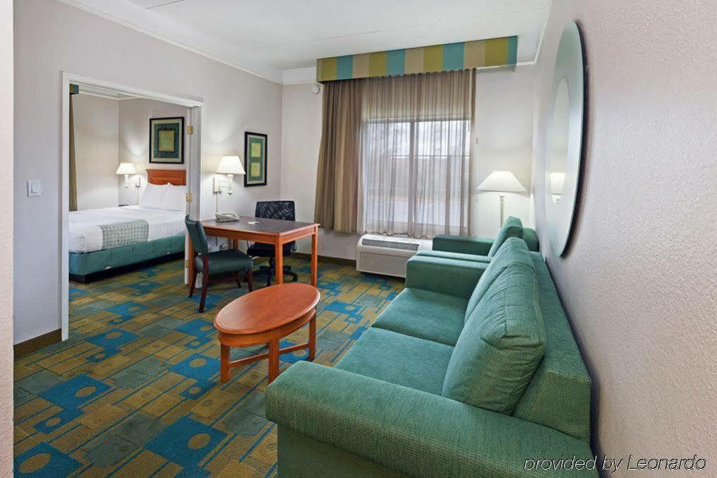 Hotel La Quinta By Wyndham Shreveport Airport Extérieur photo